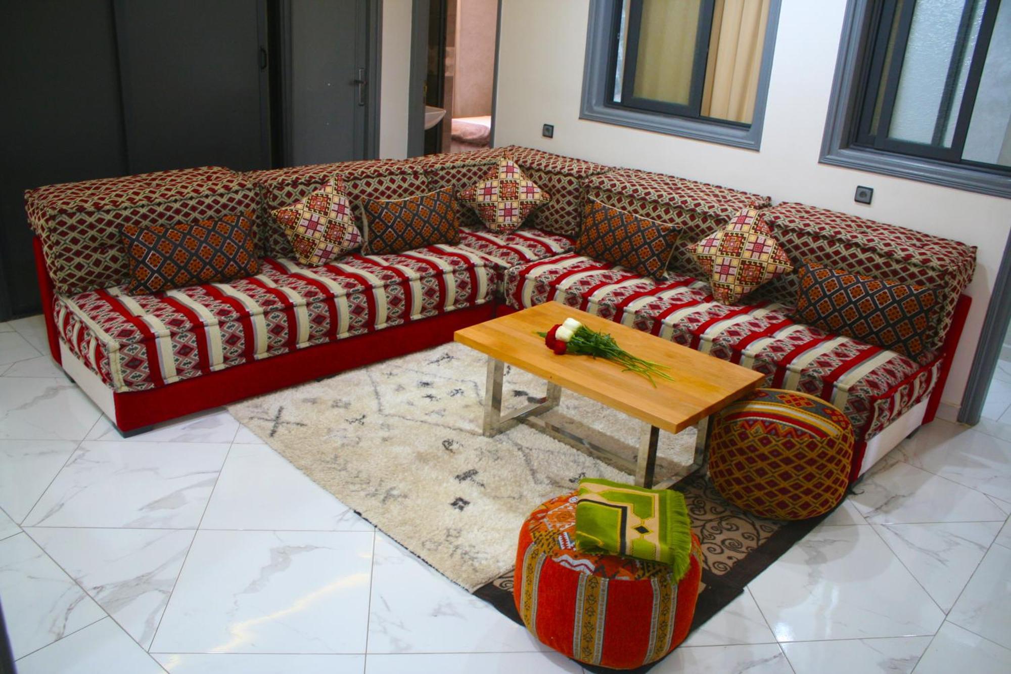 מידלת Hotel Restaurant Bougafer מראה חיצוני תמונה