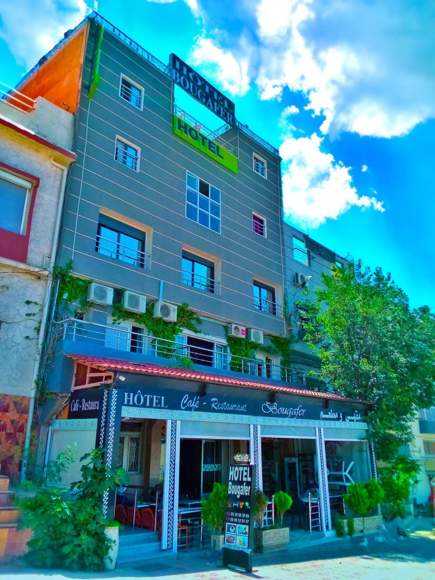 מידלת Hotel Restaurant Bougafer מראה חיצוני תמונה
